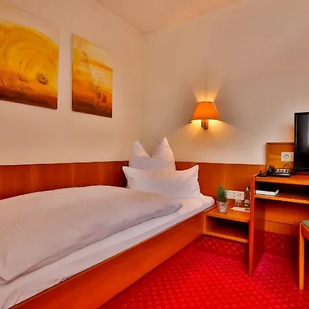 Mayers Waldhorn - Zwischen Reutlingen Und Tübingen 3*