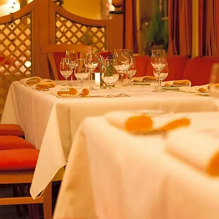 Mayers Waldhorn - Zwischen Reutlingen Und Tuebingen 3*
