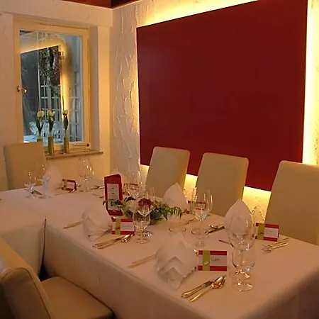 Mayers Waldhorn - Zwischen Reutlingen Und Tuebingen 3* Kusterdingen
