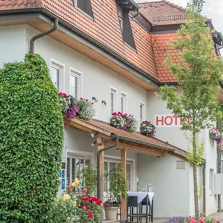 Mayers Waldhorn - Zwischen Reutlingen Und Tuebingen 3* Kusterdingen