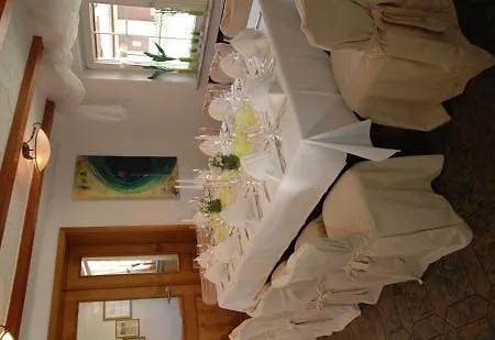 Hotel Mayers Waldhorn - Zwischen Reutlingen Und Tuebingen 3*