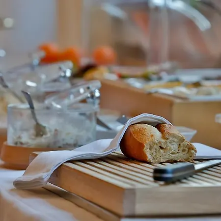 Hotel Mayers Waldhorn - Zwischen Reutlingen Und Tuebingen Kusterdingen