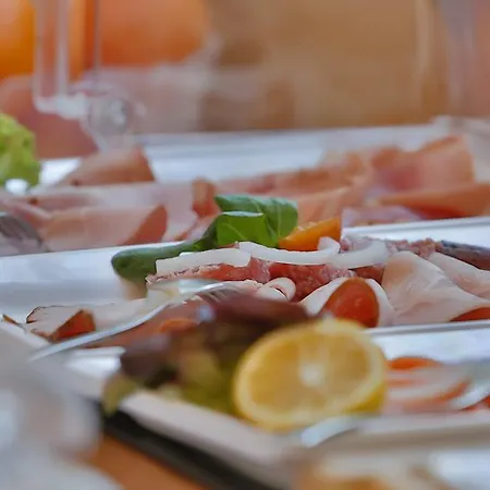 Mayers Waldhorn - Zwischen Reutlingen Und Tuebingen 3*