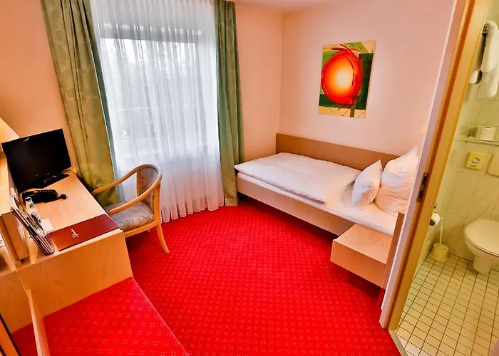 Mayers Waldhorn - Zwischen Reutlingen Und Tuebingen Szálloda 3*