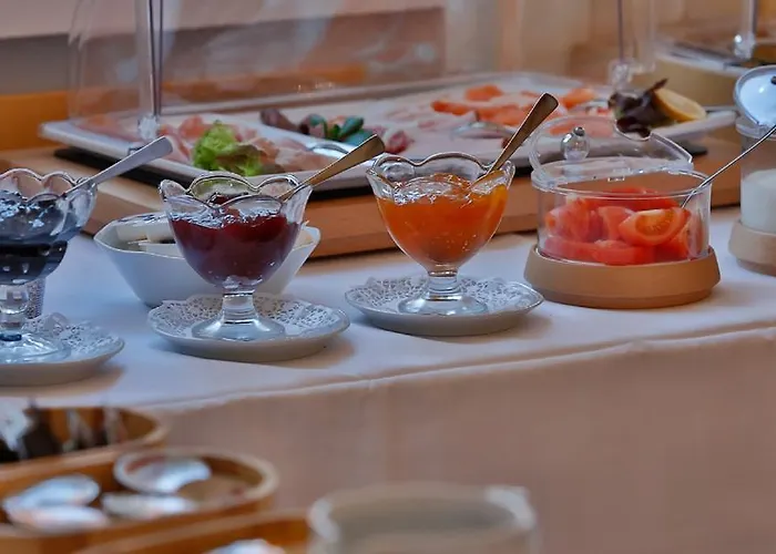 Mayers Waldhorn - Zwischen Reutlingen Und Tuebingen Szálloda Kusterdingen