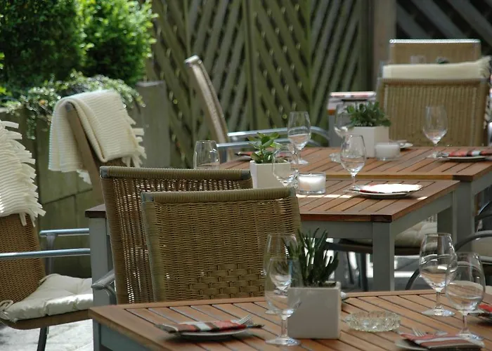 Szálloda Mayers Waldhorn - Zwischen Reutlingen Und Tuebingen 3*