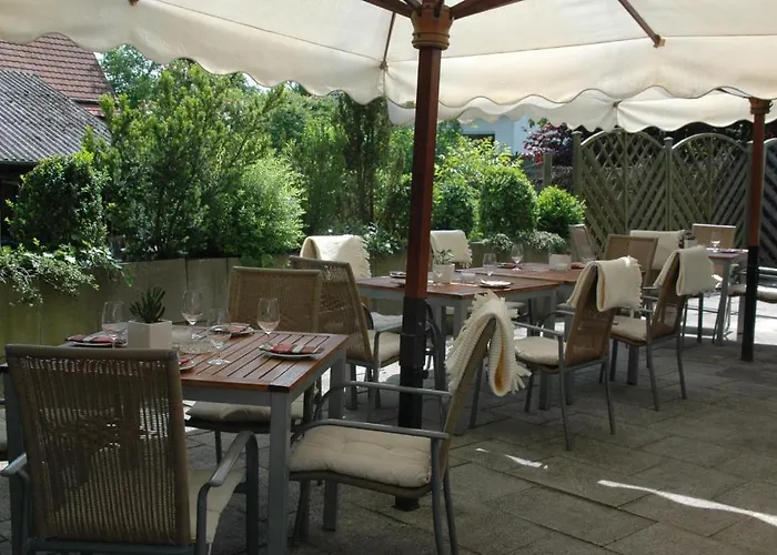 Mayers Waldhorn - Zwischen Reutlingen Und Tuebingen 3*